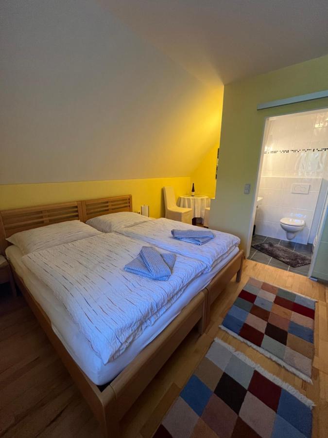 Privatzimmer Familie Pair/Schmoll Spital am Semmering Szoba fotó